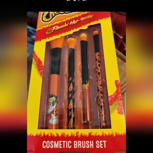 Cheetos Cosmetic Brush Set☆ I Do Have 2 Sets☆ Price Is For 1 Set